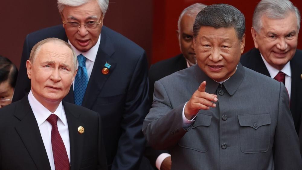Hot mic catches Xi and Putin discussing organ transplants and immortality