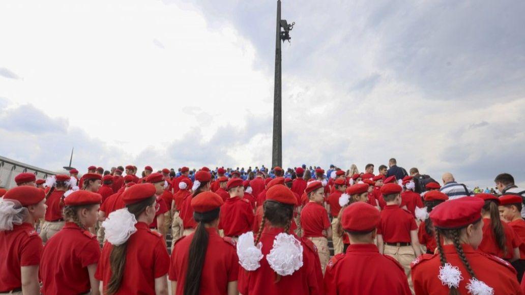 Parades, flags and songs: The campaign to force Ukrainian children to love Russia