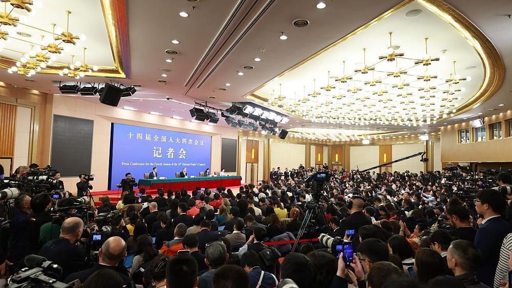 外長記者會全景