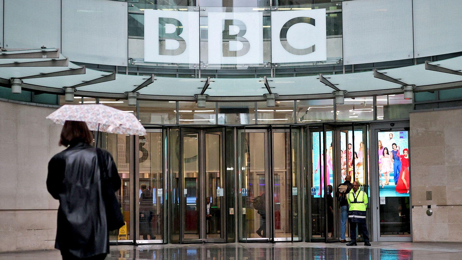 BBC will aim to have Trumps $5bn defamation lawsuit thrown out