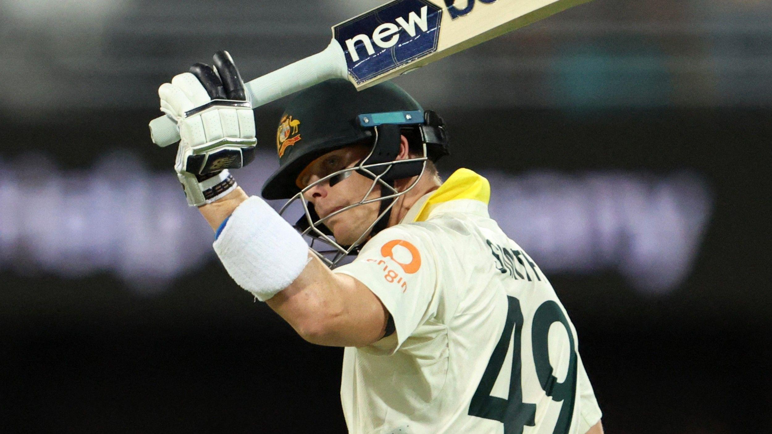 The Ashes: Englands lead dwindles against fluent Australia