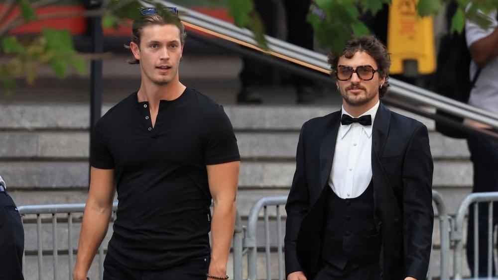 Celebrity guests arriving at Taylor Swift and Travis Kelces wedding event in New York