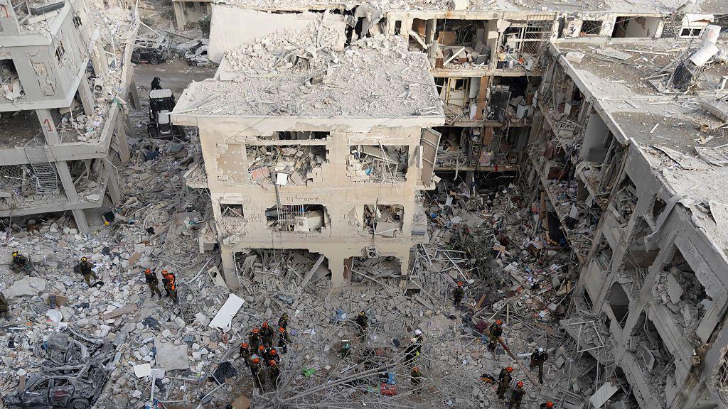 Edif&iacute;cios destru&iacute;dos ap&oacute;s ataque iraniano a Israel