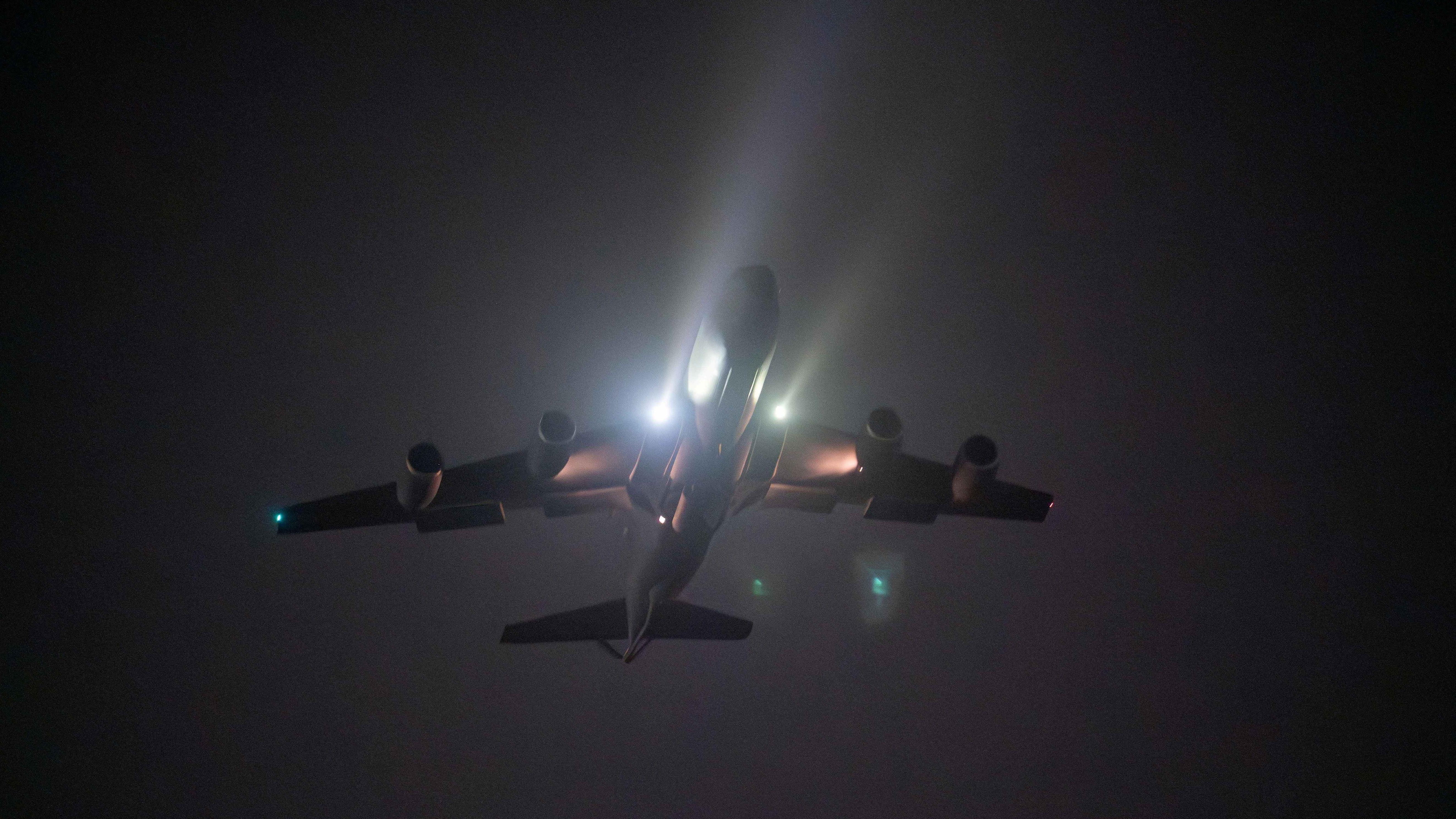 الولايات المتحدة تنفذ ضربات على أكثر من 70 هدفاً في وسط سوريا تقول إنها ضد تنظيم الدولة 