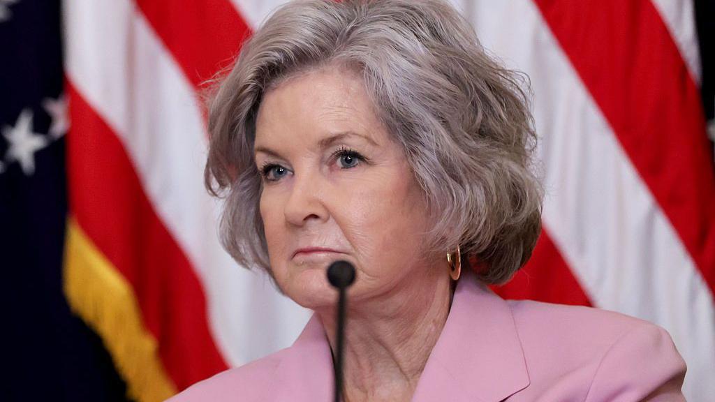 Trumps White House chief of staff Susie Wiles diagnosed with breast cancer