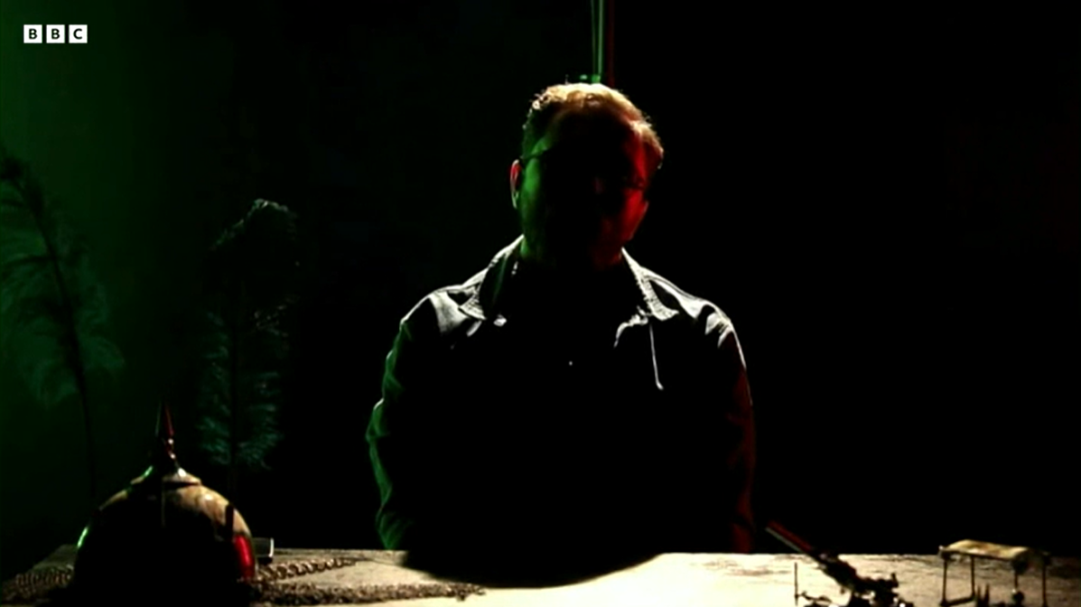 La silueta del Sr. Explosive.