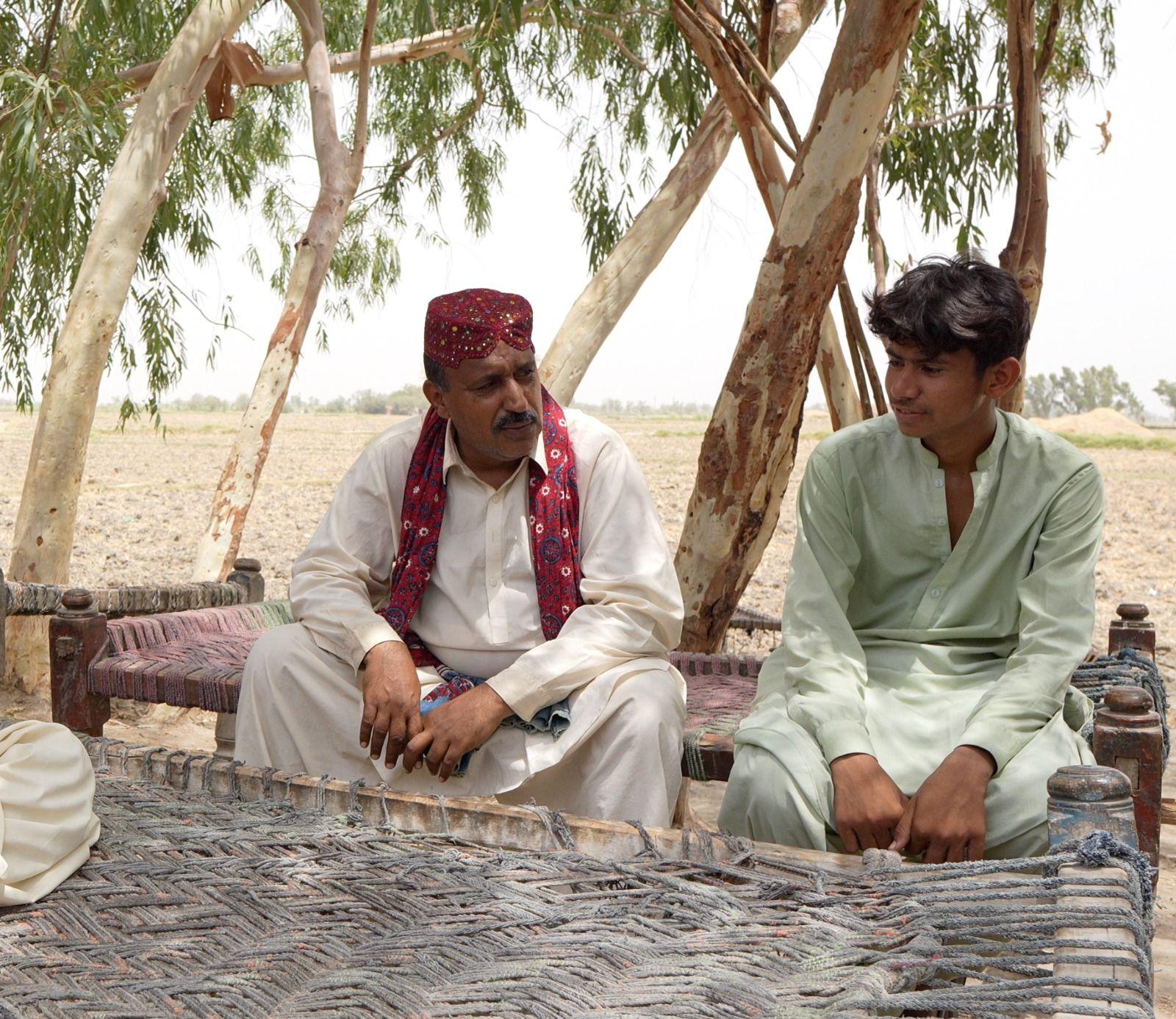 ملہار برڑو ، حسن کے والد