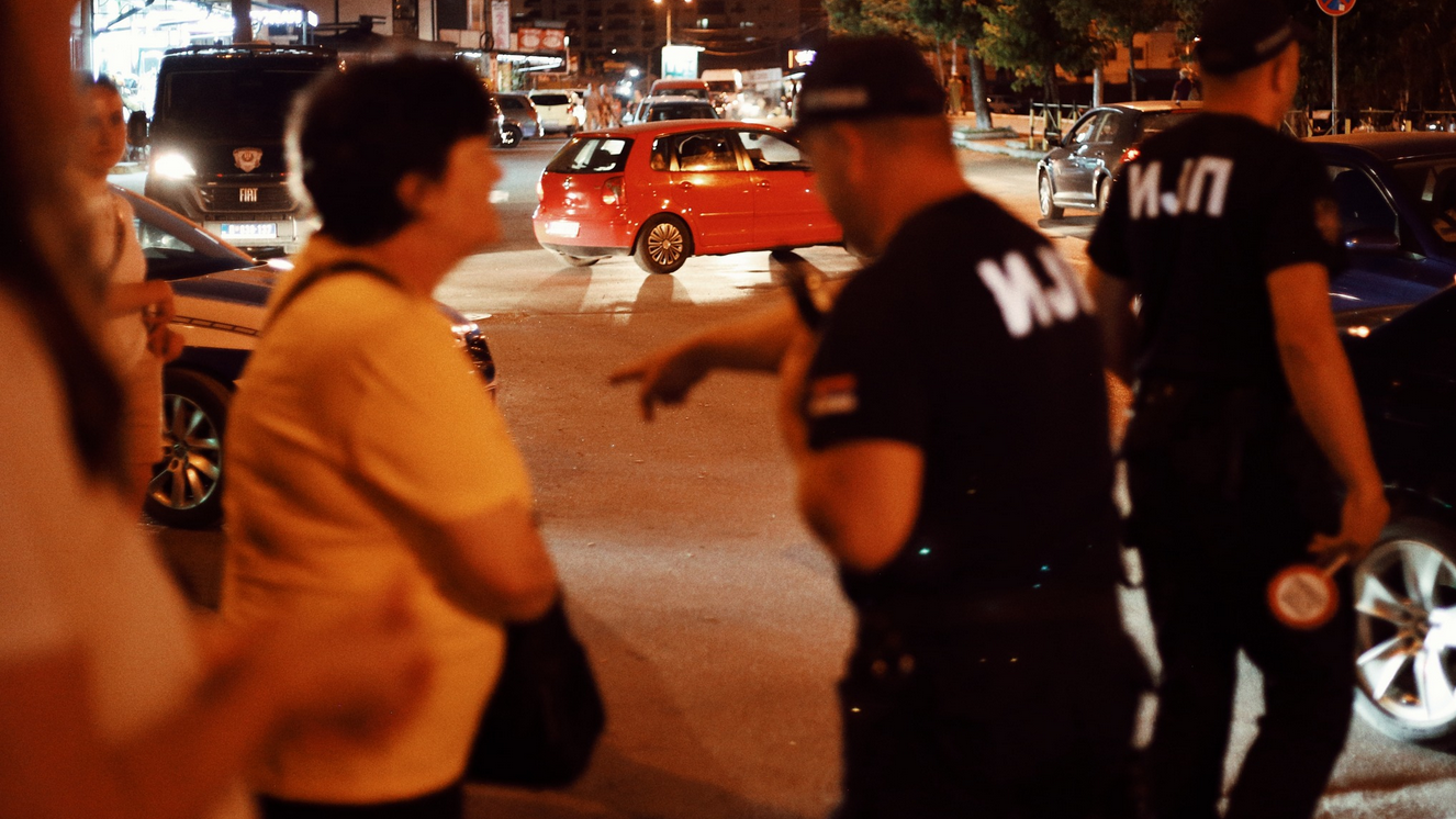 Policija i građani