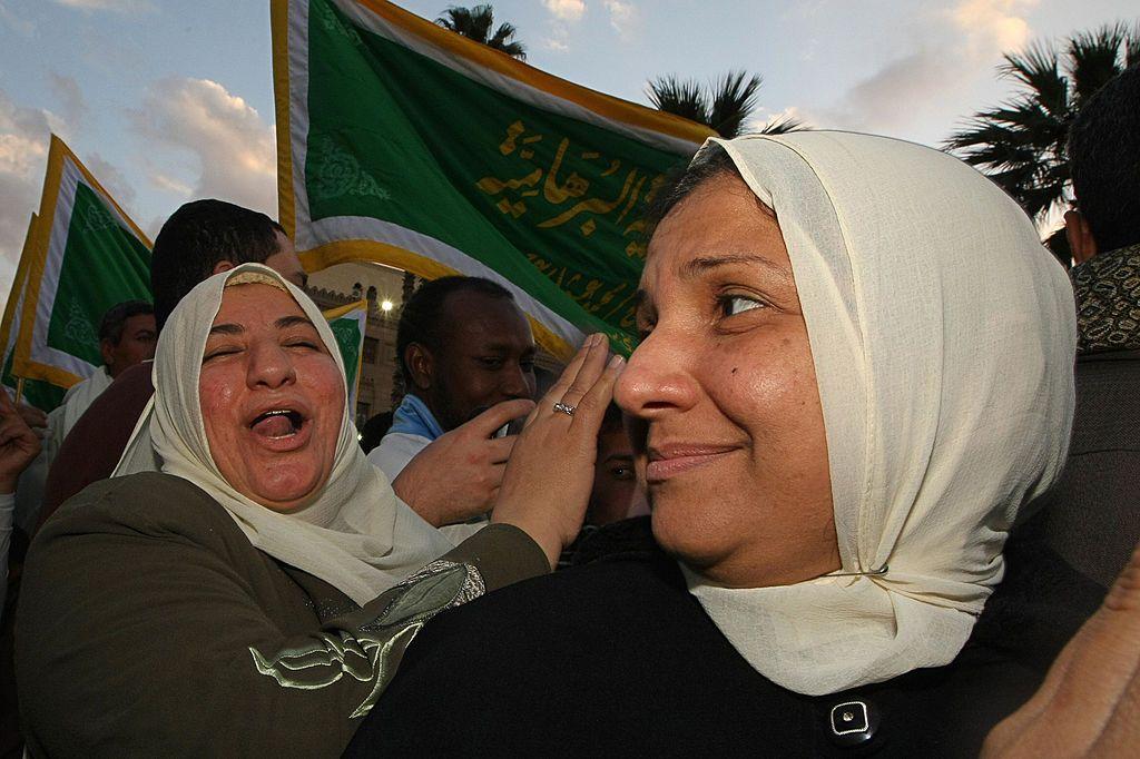 سيدات يزغردن ويحتفلن بالمولد النبوي في القاهرة 9 مارس/آذار 2009.