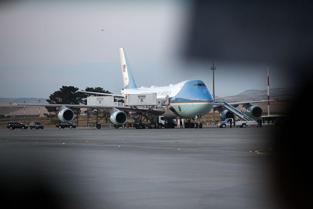 El Air Force One en Ankara el 8 de julio