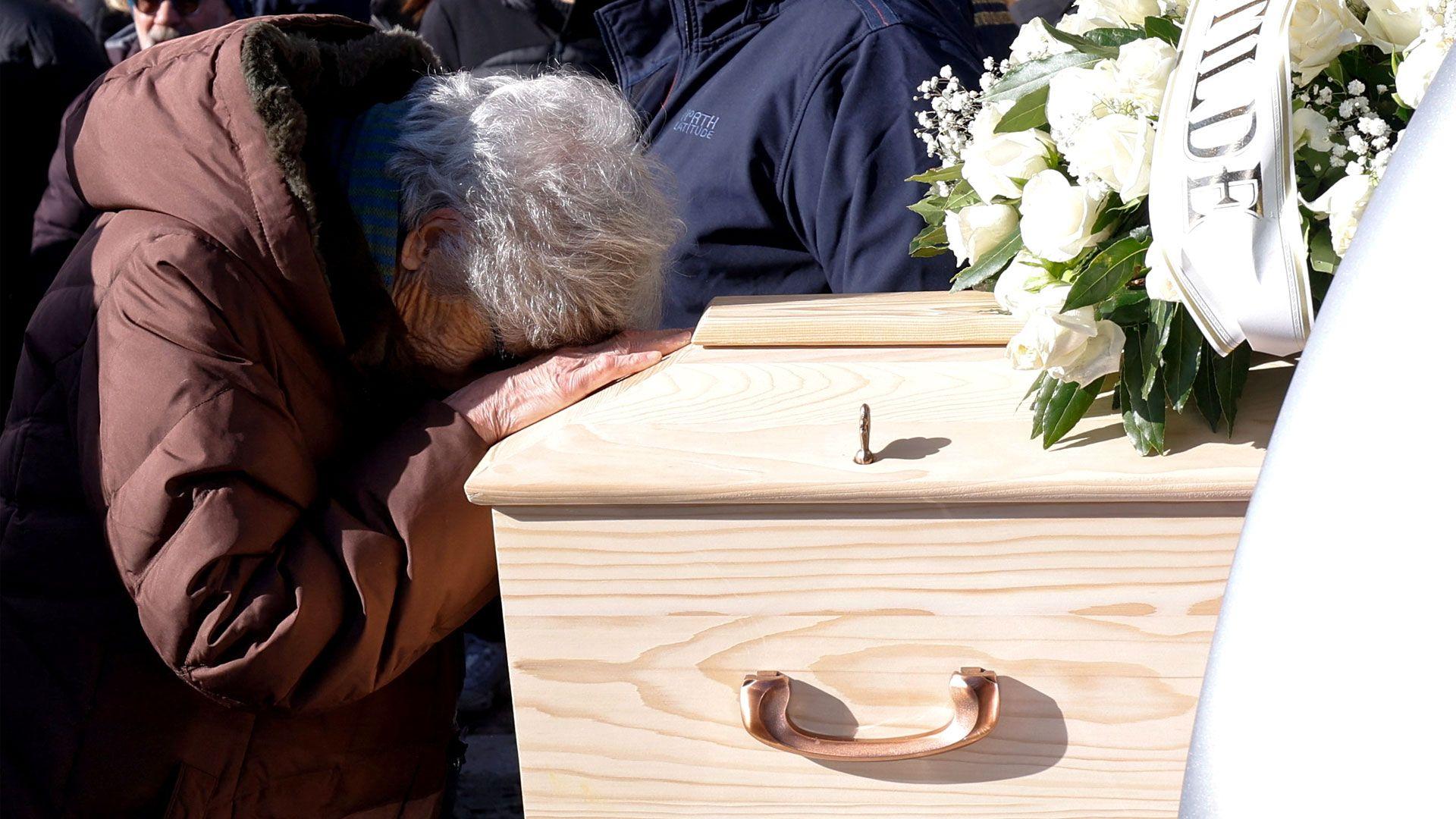 Families shocked Swiss ski bar was not inspected for years before deadly fire