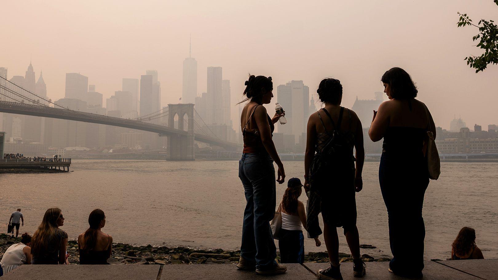 Canada fires prompt US air quality alerts as smoke blankets major cities 