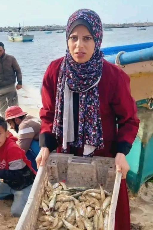Madleen con su pesca