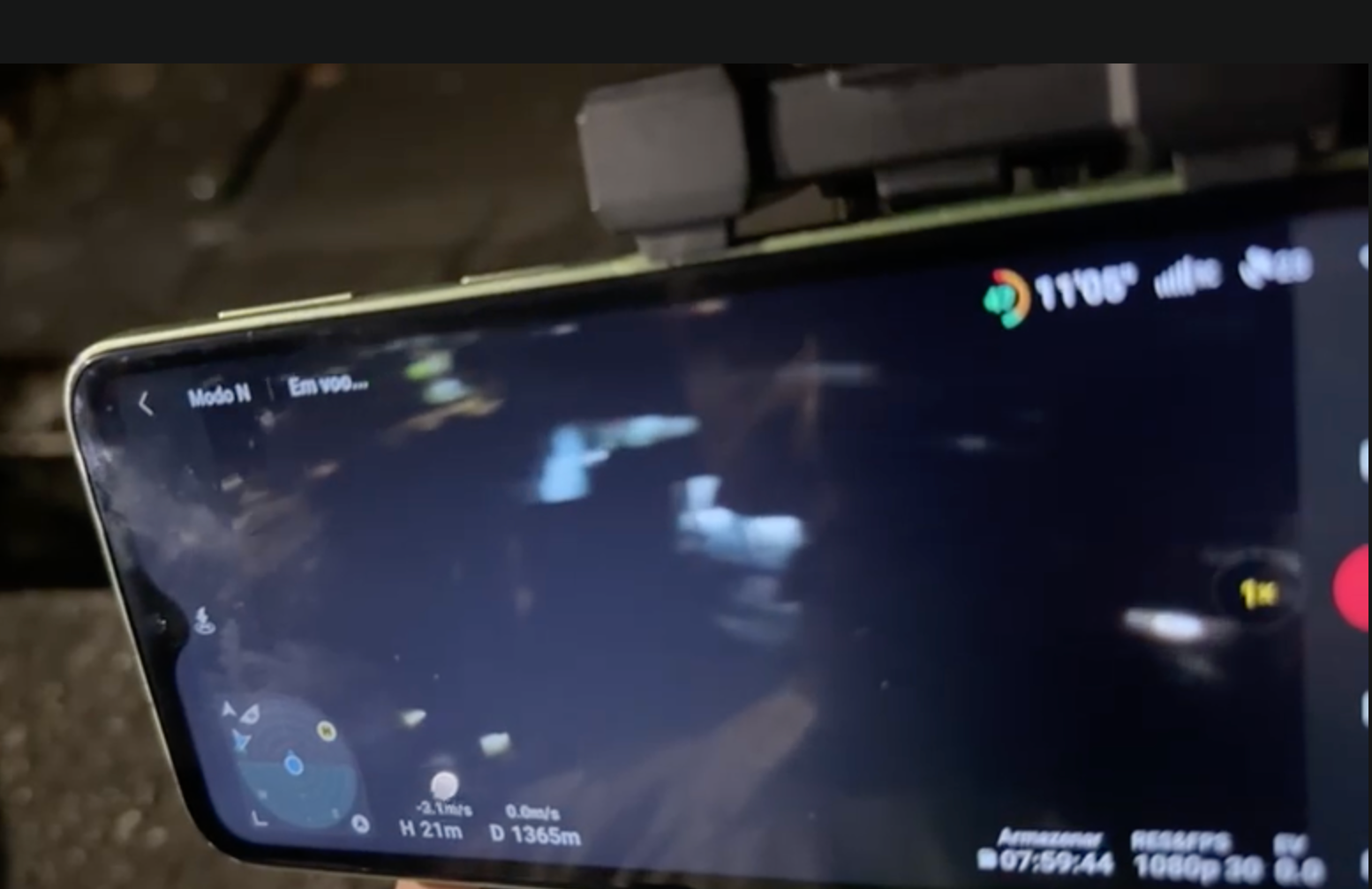 Imagem aérea de drone em câmera de celular