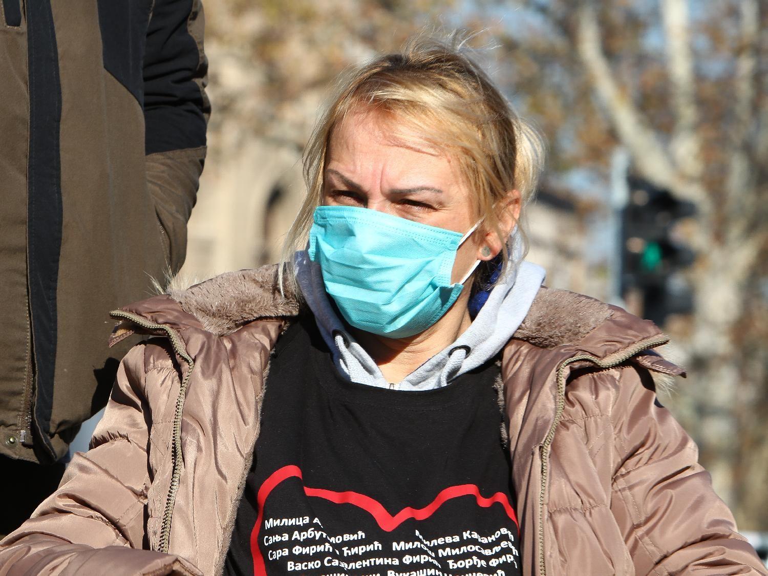 Dijana Hrka, Dijana Hrka štrajkuje glađu, Dijana Hrka štrajkuje glađu u centru Beograda, tražeći istinu o smrti sina u Novom Sadu