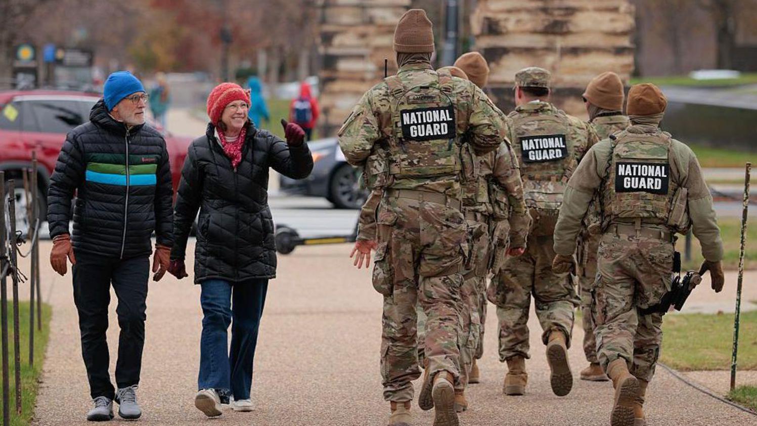 ترامب يعلن سحب قوات الحرس الوطني من بعض المدن الأمريكية 