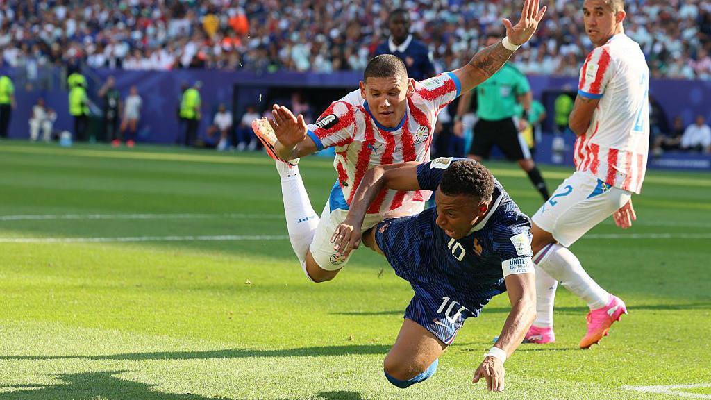 Watch as Paraguay continue to frustrate France in sweltering Philadelphia