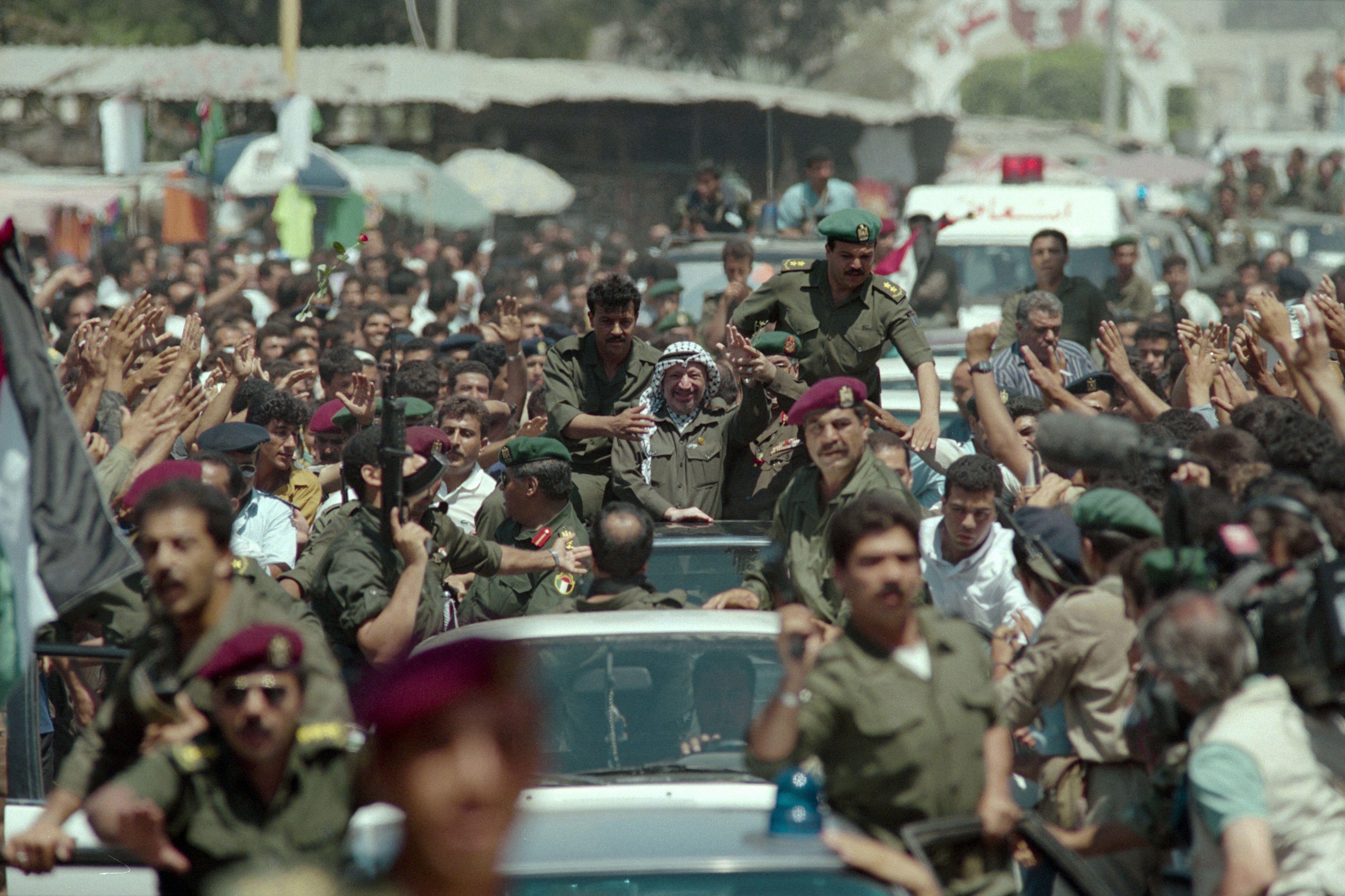 الرئيس الفلسطيني ياسر عرفات في مدينة غزة في 3 يوليو/تموز 1994
