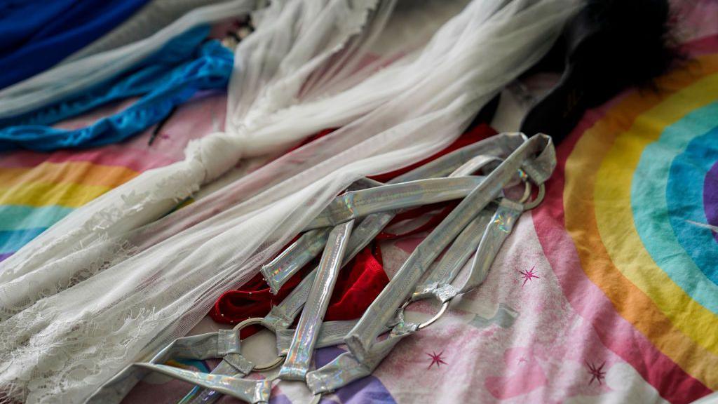 аксесуари моделі OnlyFans