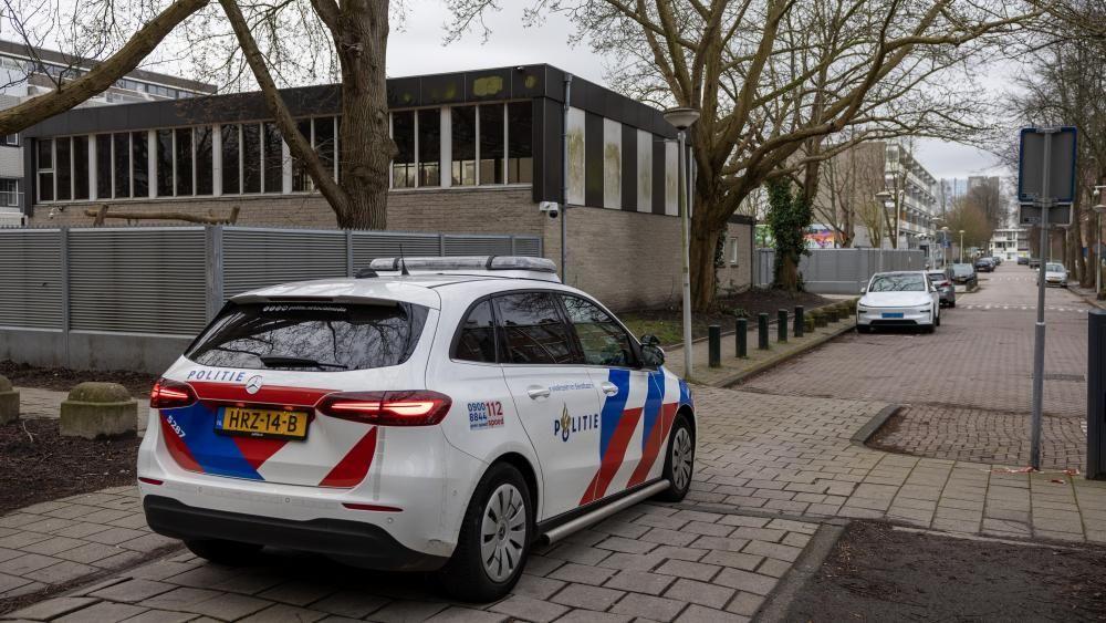 Explosion at Amsterdam Jewish school a deliberate attack says mayor