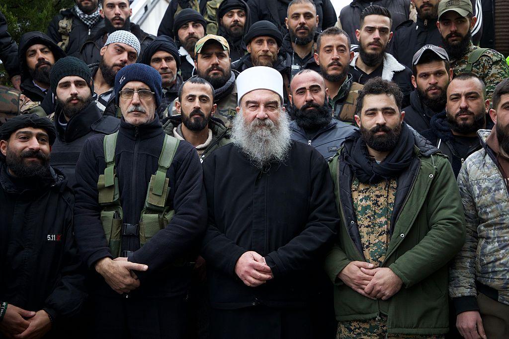 Al Hijri con otros drusos en una imagen tomada en diciembre de 2024.