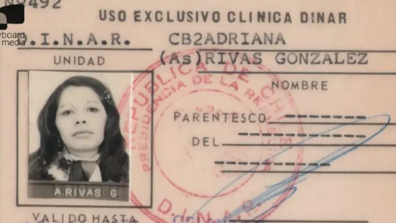 Documento donde aparece Adriana Rivas.