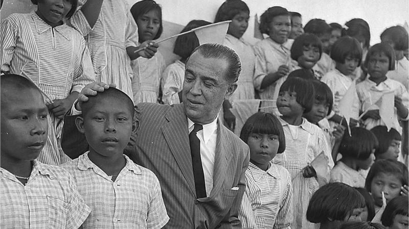 JK em visita às Missões, no Amazonas