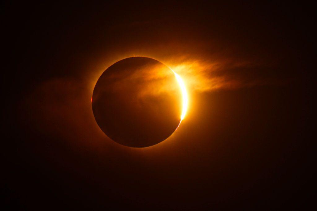 Una imagen del eclipse total en España.