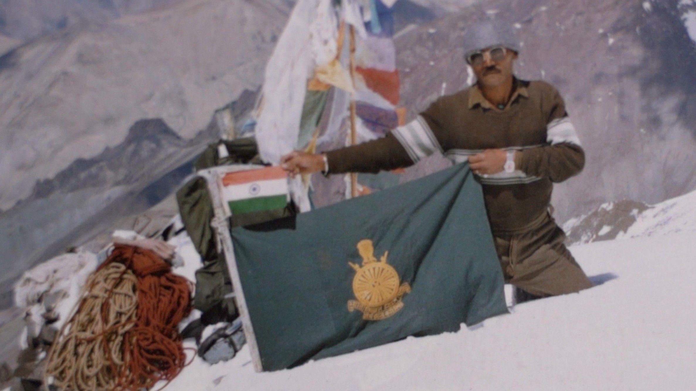 Hes been frozen on Everest for 30 years, now Green Boots may finally be coming home