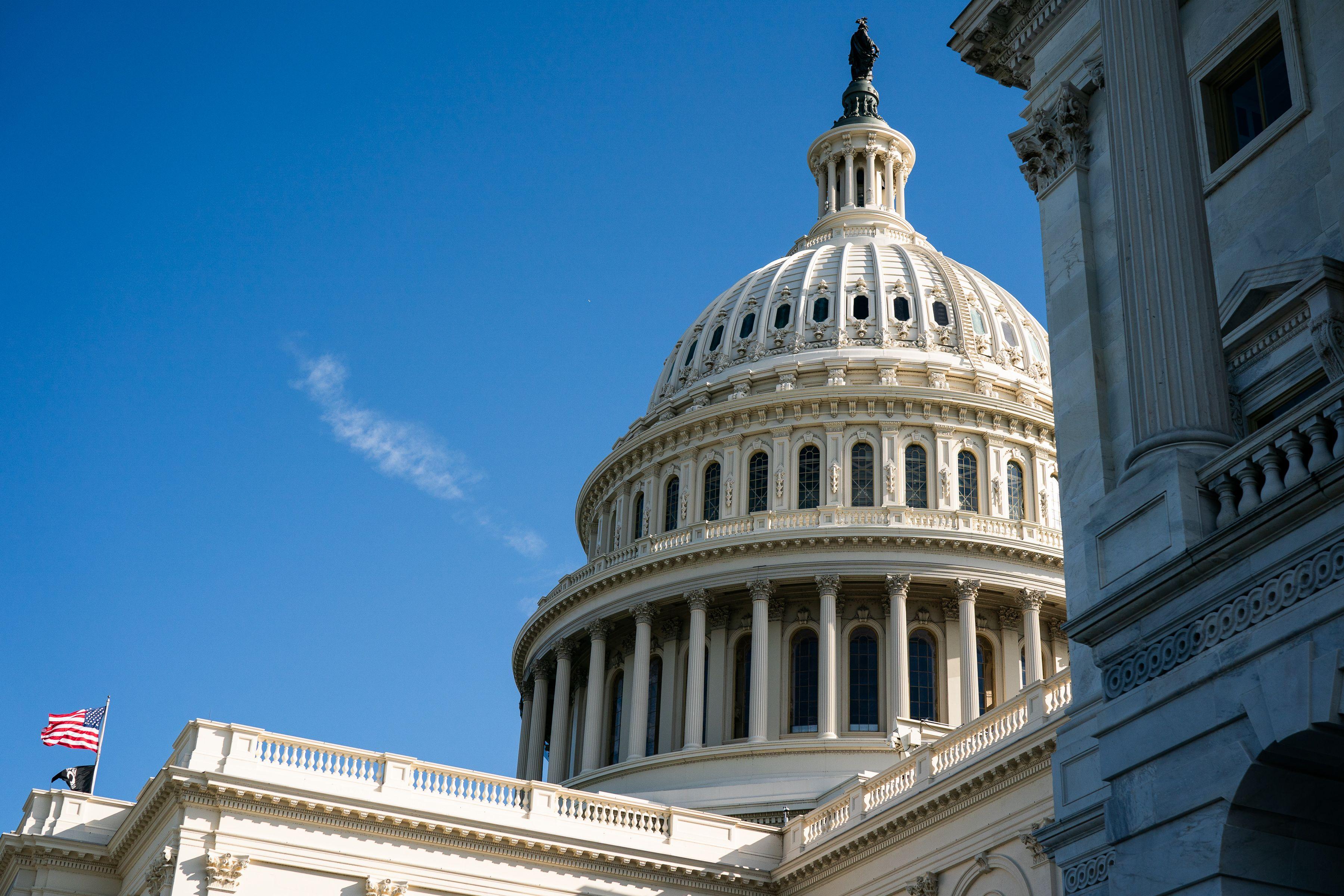 미국 워싱턴 DC에 위치한 연방 의회 의사당 돔 전경