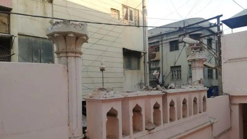 احمدی، عبادتگاہ 