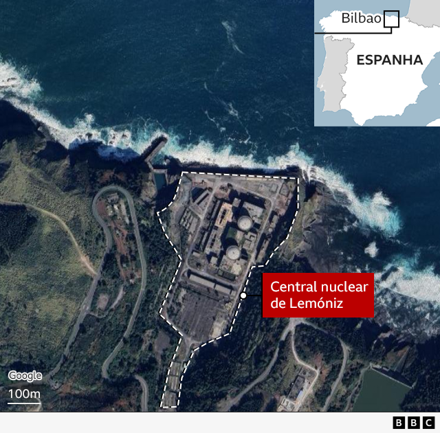Vista aérea da usina de Lemóniz e mapa com sua localização