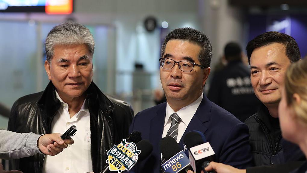 2026年2月2日，國民黨副主席蕭旭岑在桃園國際機場接受媒體採訪。蕭旭岑於2月2日至2月4日率領代表團前往北京，與中國共產黨進行智庫交流。