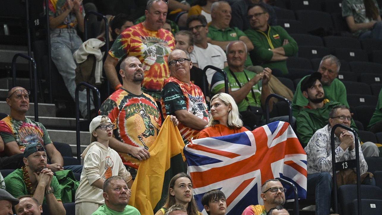 Litvanski i britanski navijači