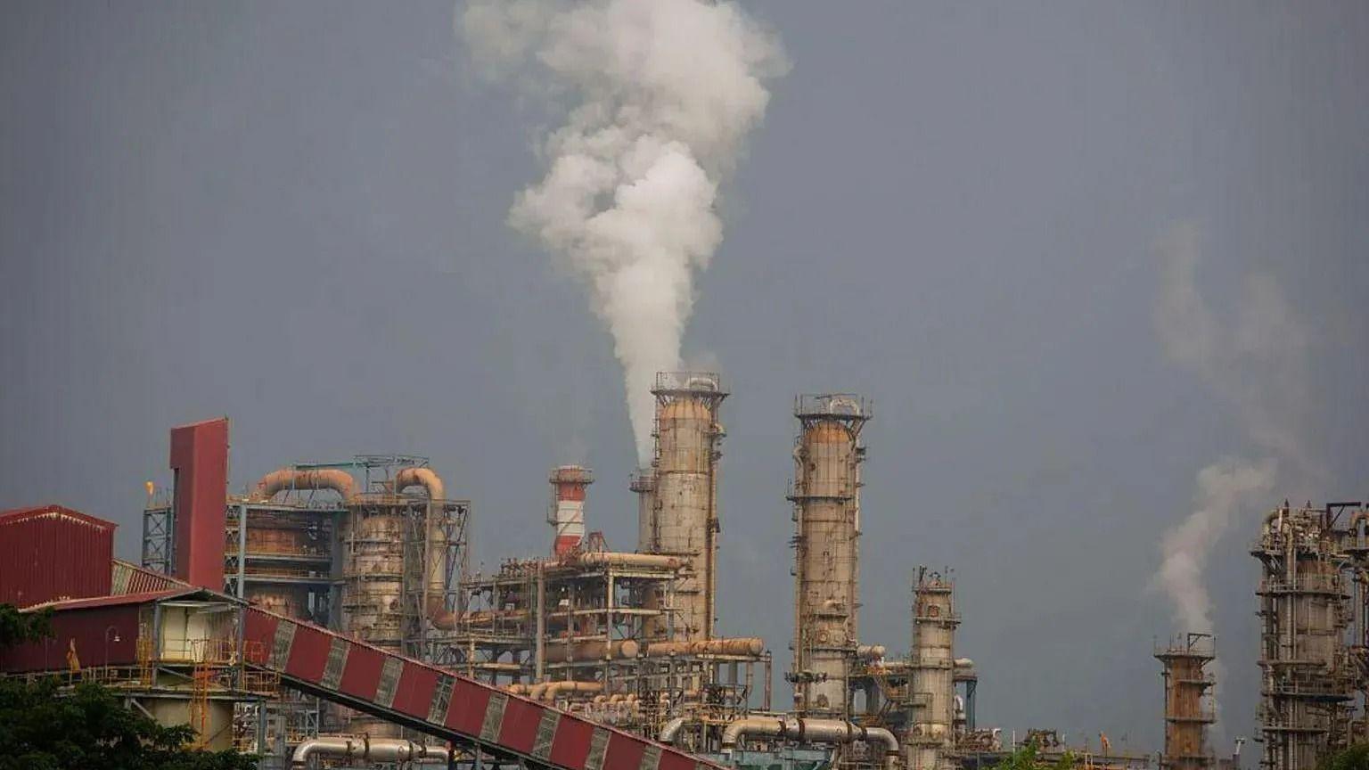 منشأة نفطية