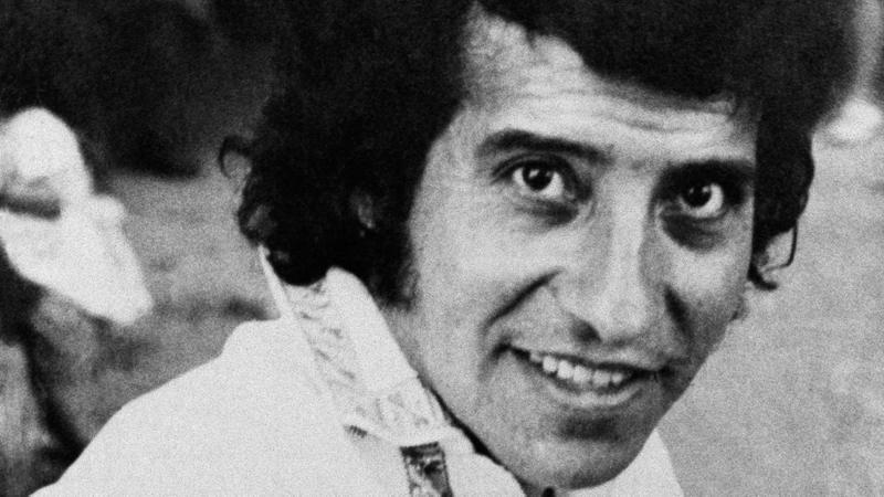 V&iacute;ctor Jara

