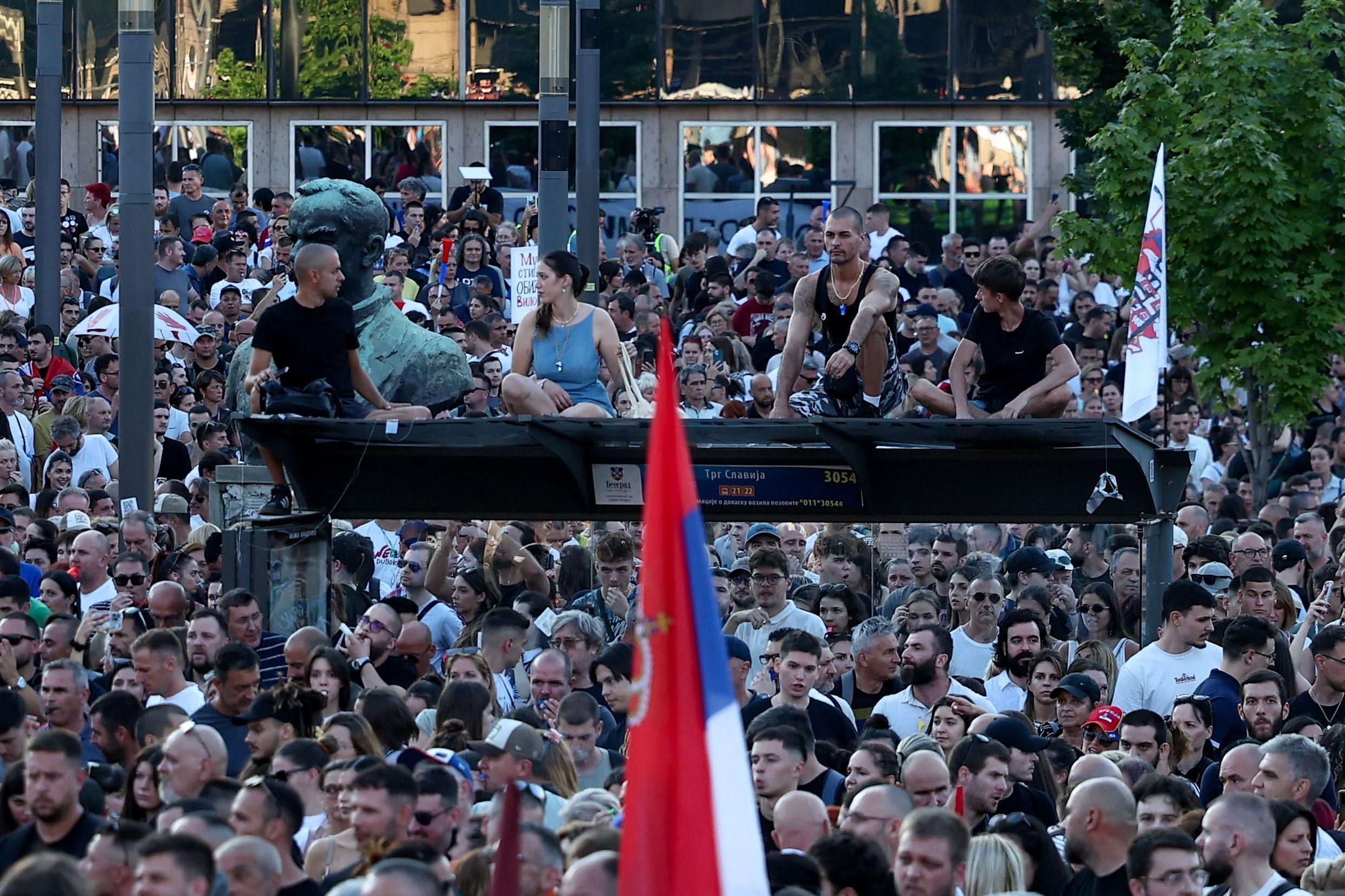 'Vidimo se na Vidovdan': Desetine hiljada ljudi na studentskom protestu traže izbore 2 Slavija 28. jun