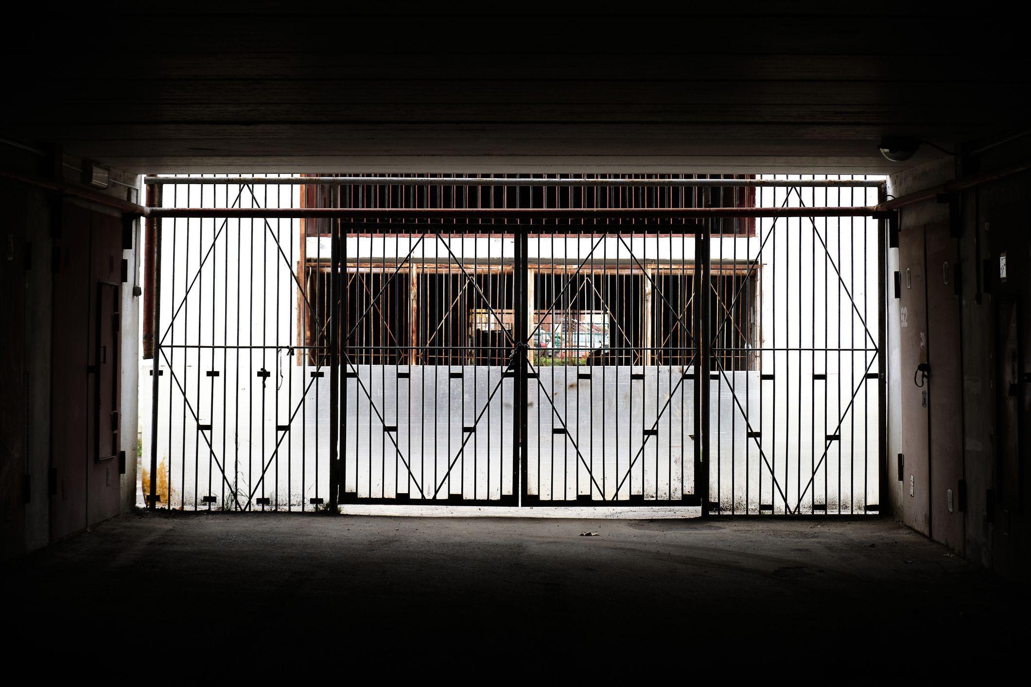 حراستی مرکز ، علامتی تصویر