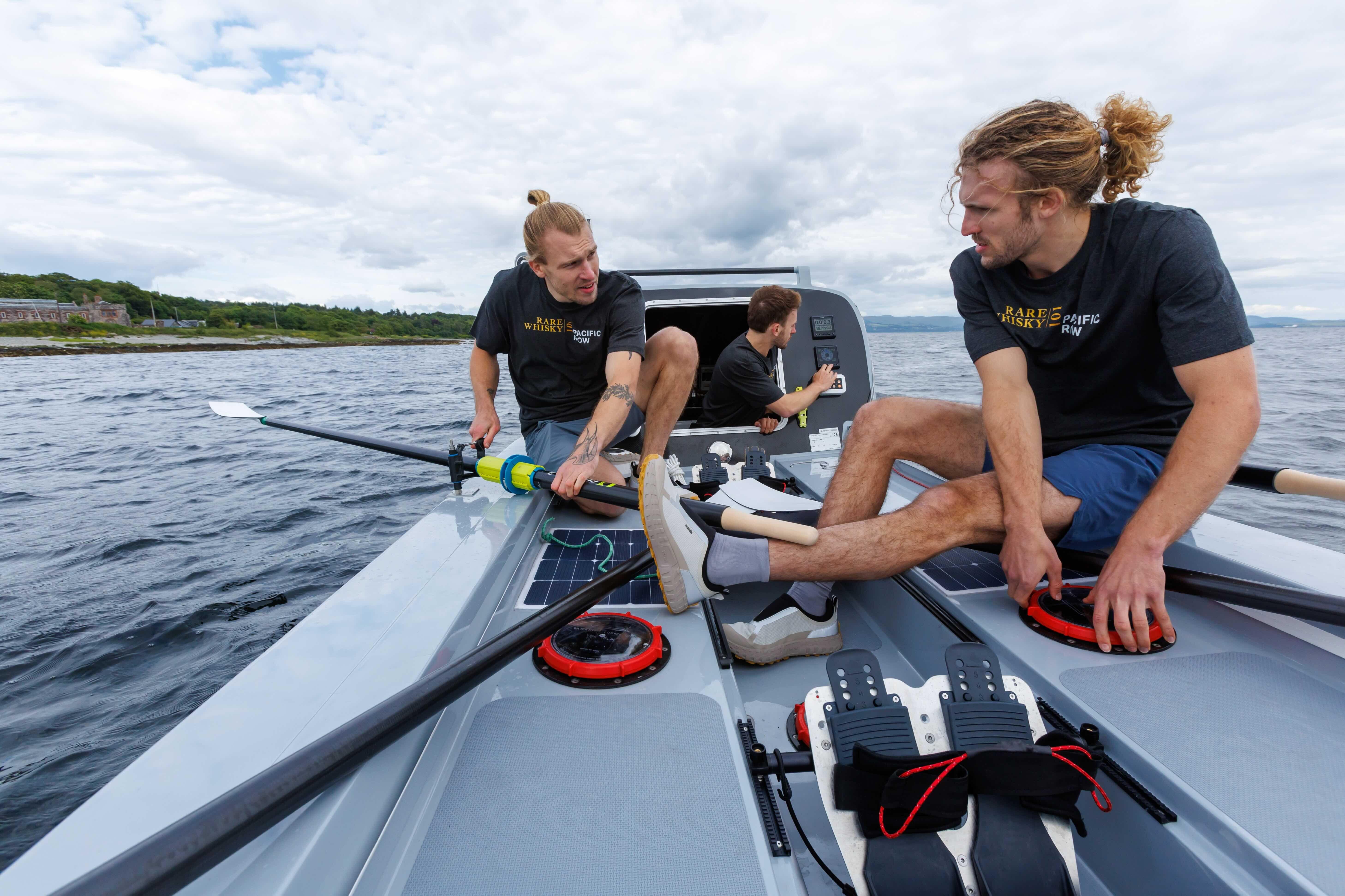 Los hermanos Maclean entrenando