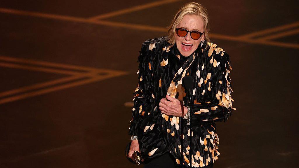 Oscars ceremony begins with best supporting actress win for Amy Madigan 