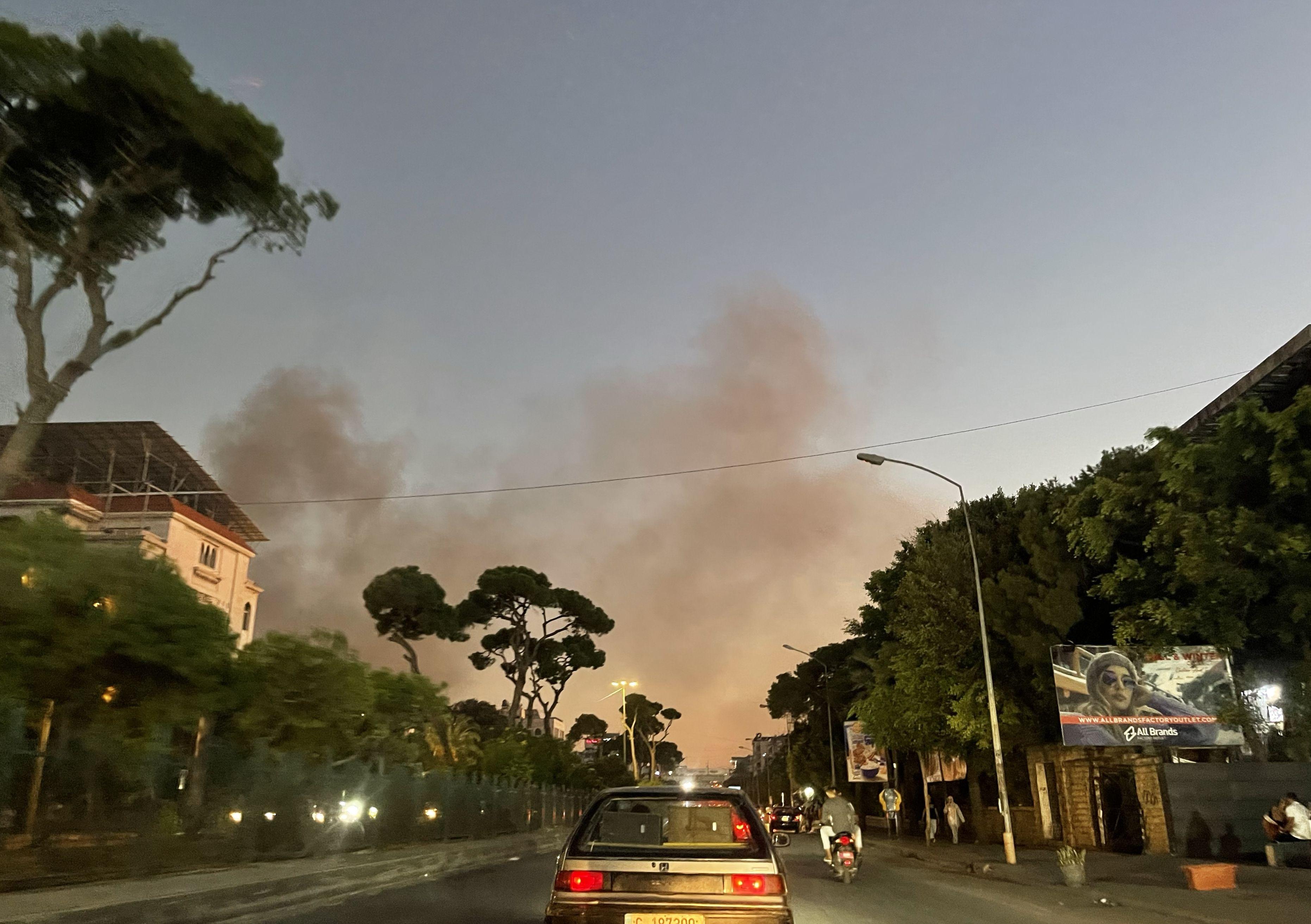 دخان يتصاعد من موقع اغتيال حسن نصرالله