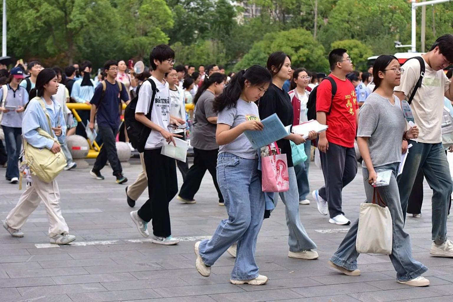 參加高考的學生群體