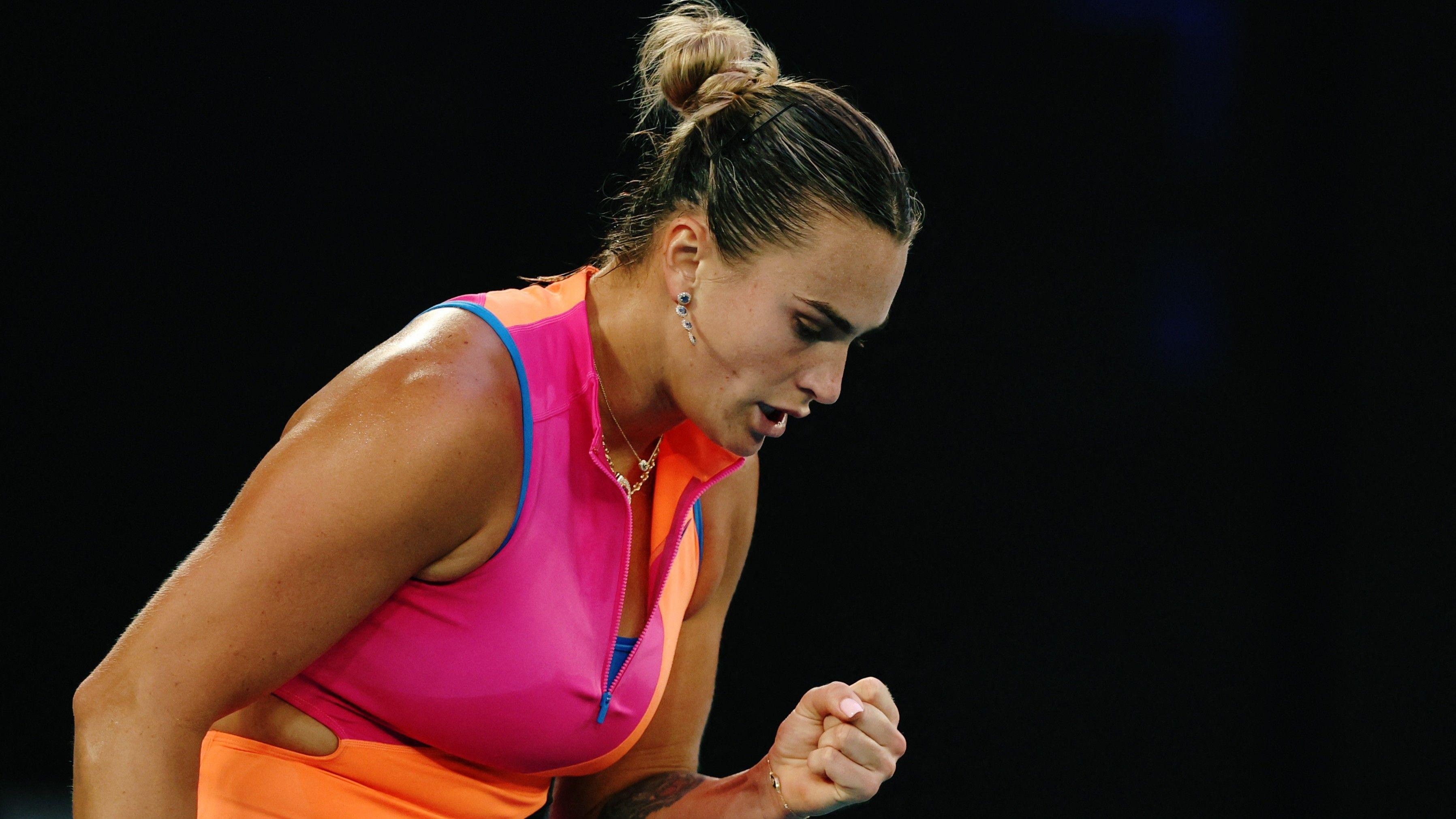 Australian Open semi-finals: Sabalenka takes dominant first set v Svitolina