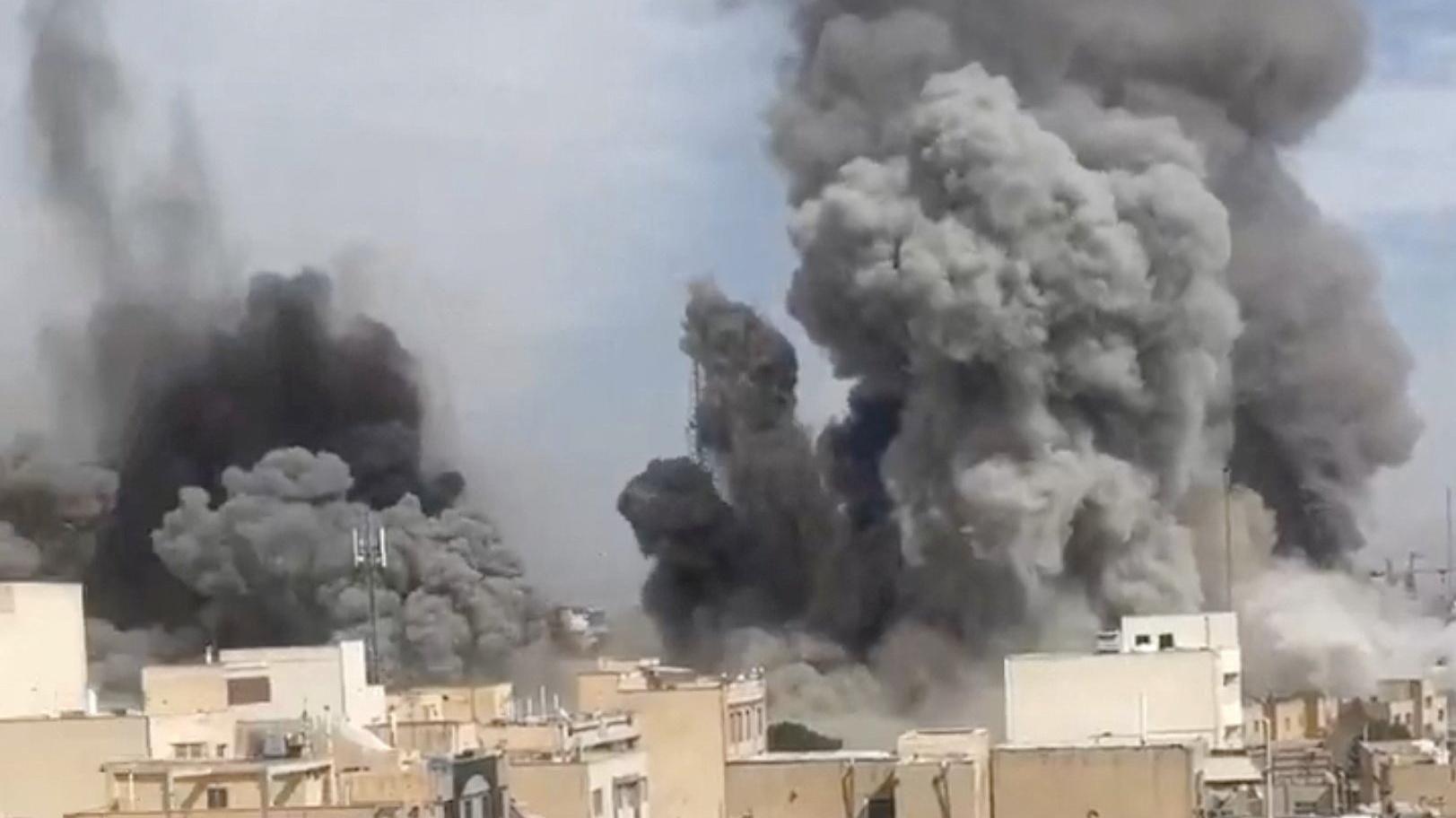 Iran continues attacks on Gulf states, as minister says Trump 'killed' chance to de-escalate