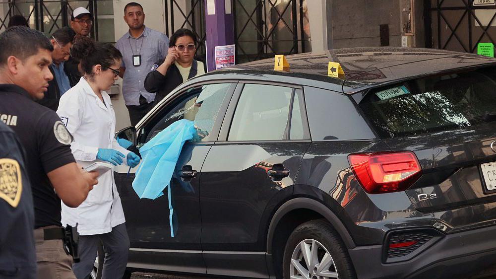 Los asesinatos ocurrieron en un céntrica avenida de Ciudad de México.