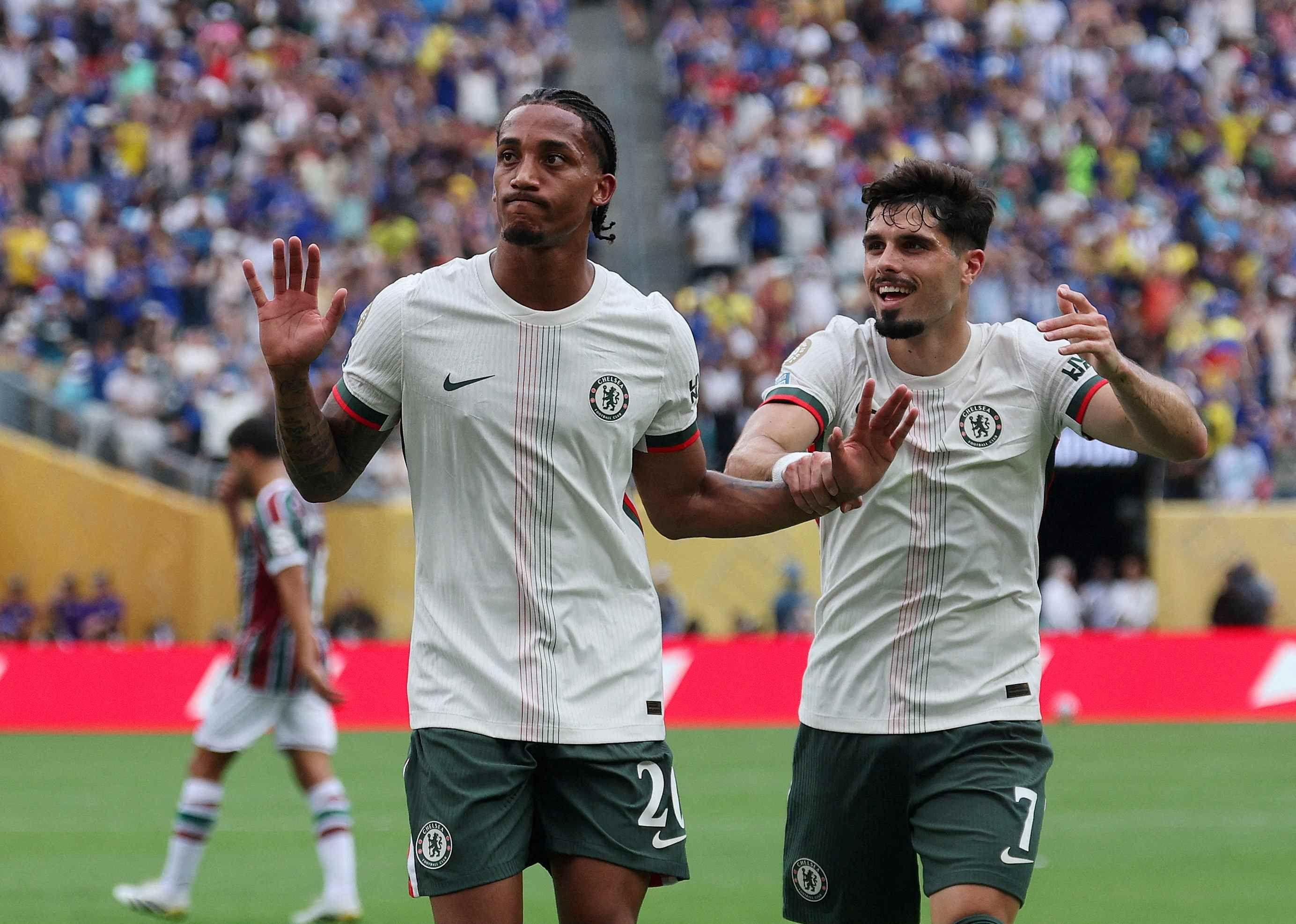 O jogador brasileiro João Pedro,