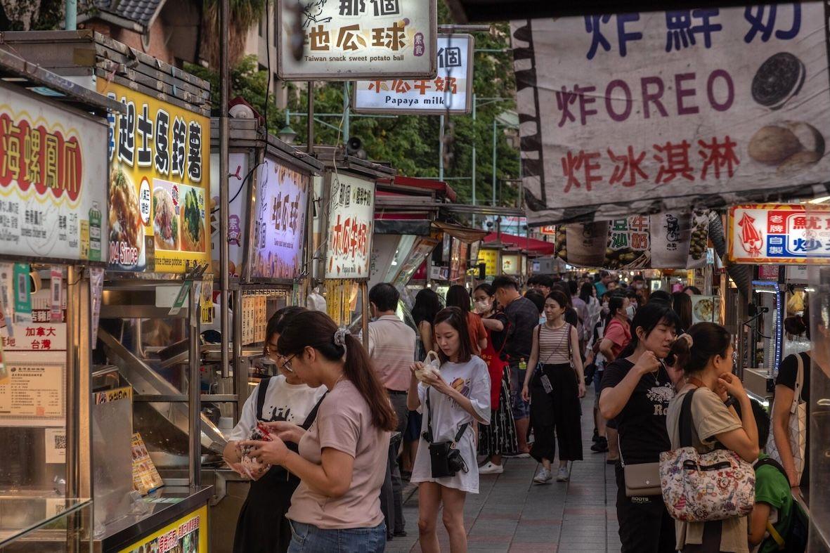 網上言論戲稱這波鼠患為「安鼠之亂」，圖為台北一個夜市。