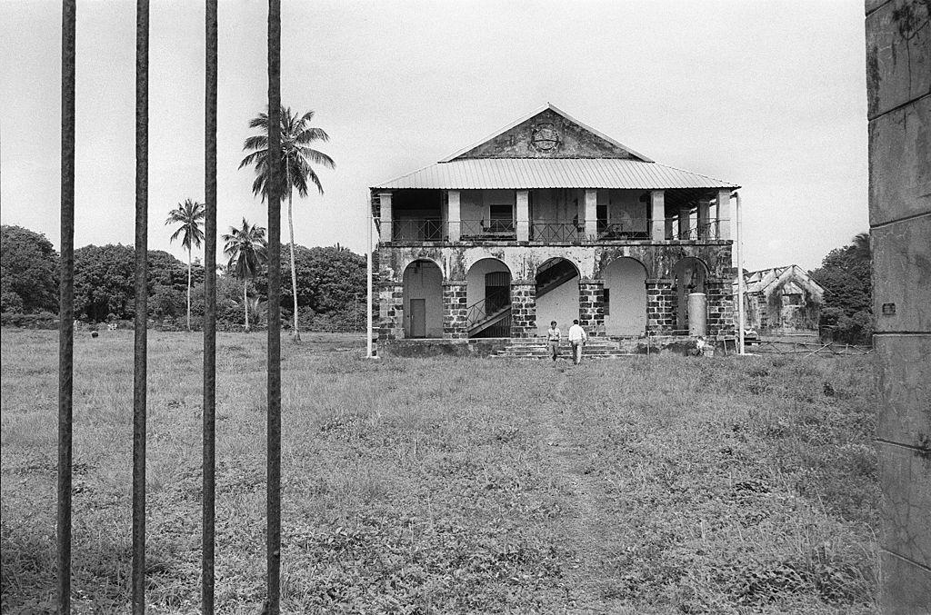 Una colonia penal francesa en Guayana Francesa, donde se condenaba a personas al trabajo forzado, que fue cerrada en 1942.