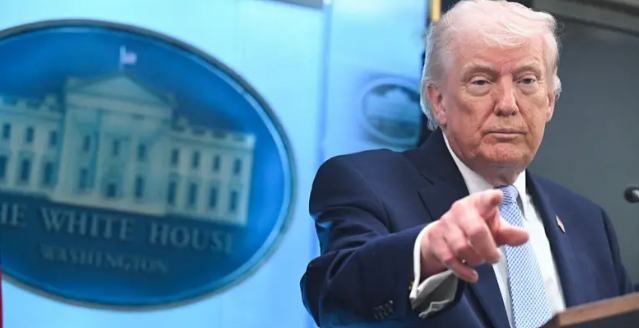 ترامب: أضفت يوماً إلى المهلة لإيران وإلا فستعود إلى "العصر الحجري"، وطهران تشترط إنهاء "الأعمال العدائية" في المنطقة