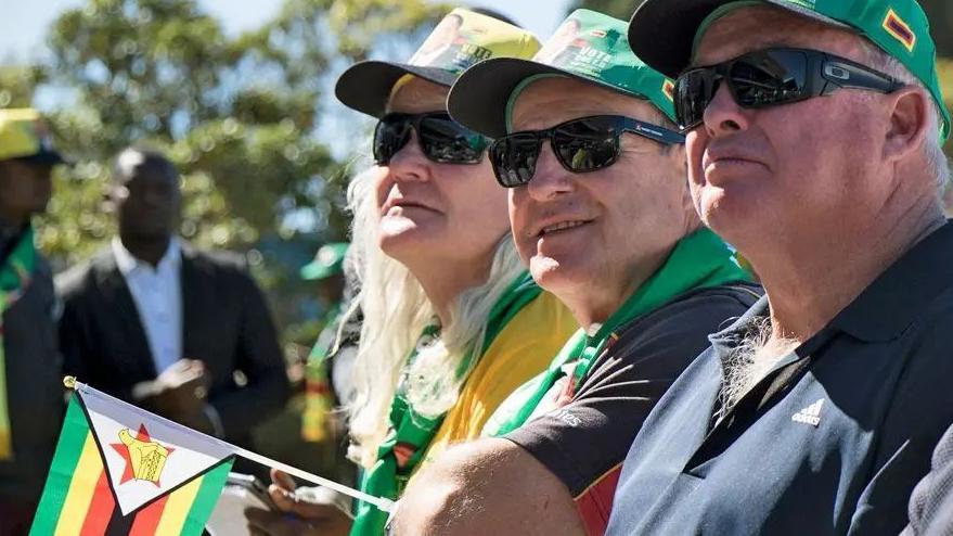 هل يُساعد ترامب مزارعي زيمبابوي البيض في الحصول على 3.5 مليار دولار؟